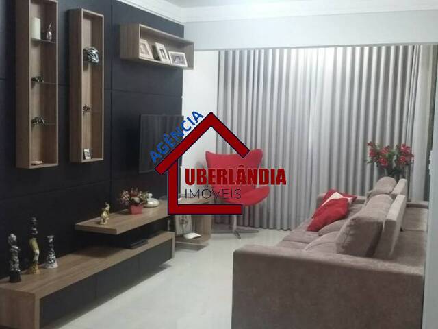 Apartamento para Venda em Uberlândia - 5