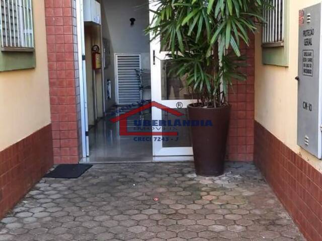 #GAPTO2SM - Apartamento para Locação em Uberlândia - MG - 1