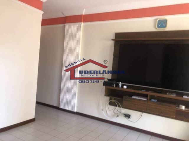 Apartamento para Venda em Uberlândia - 5