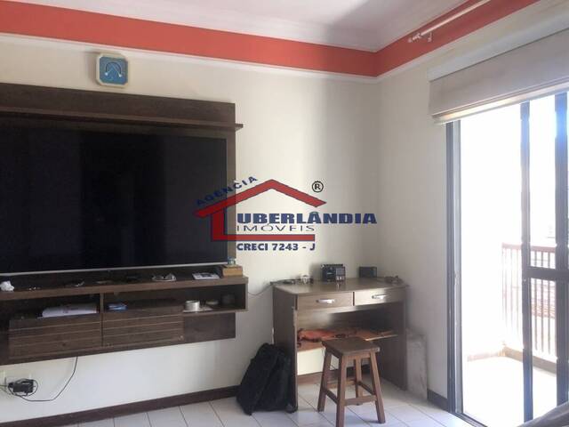 Apartamento para Venda em Uberlândia - 4