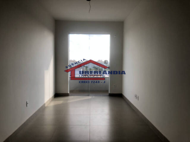 Apartamento para Venda em Uberlândia - 1