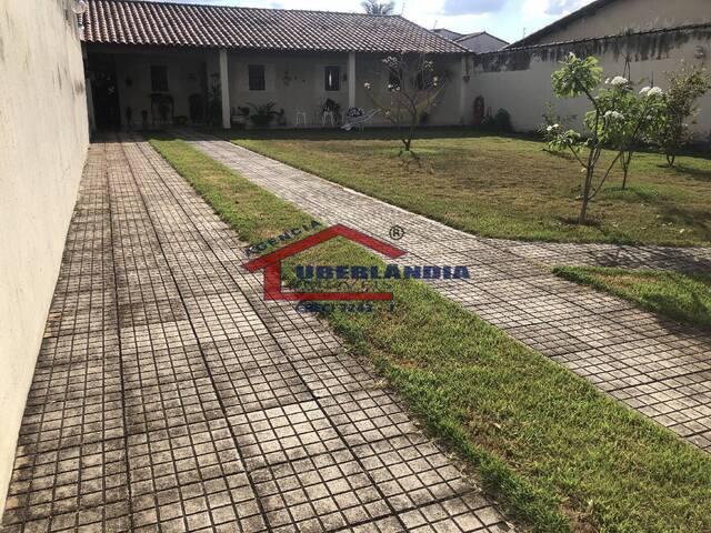 #CAS35SM - Casa para Venda em Uberlândia - MG - 2