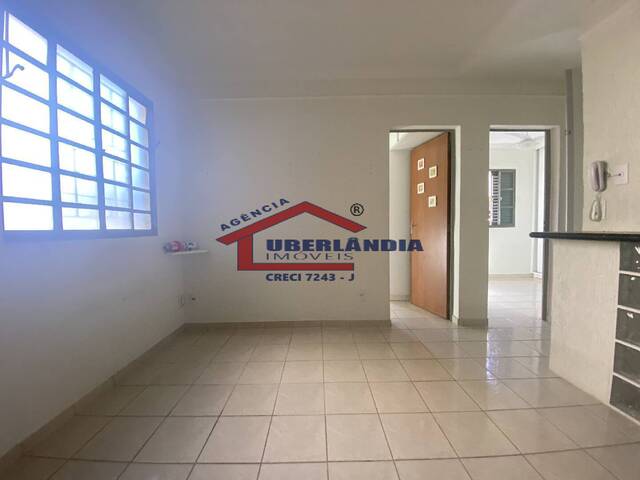 Apartamento para Venda em Uberlândia - 4