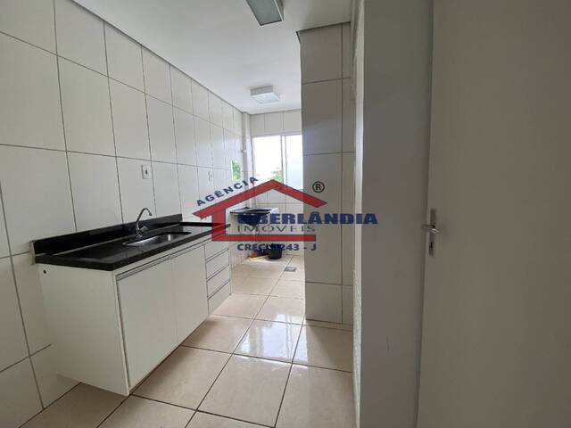 Apartamento para Venda em Uberlândia - 5