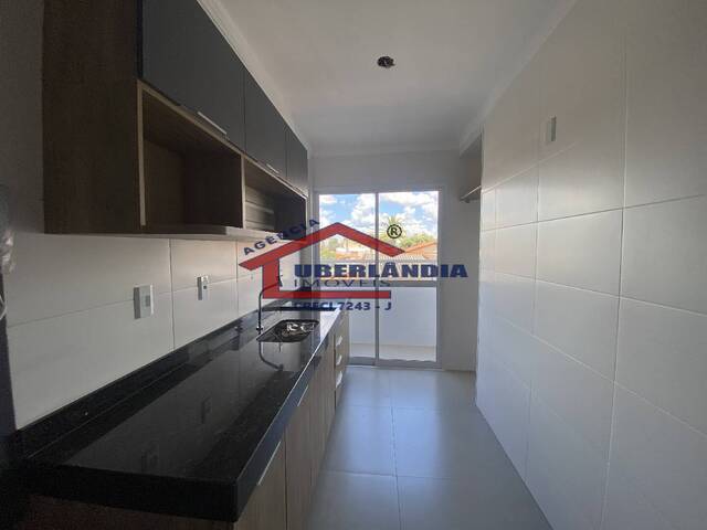 Apartamento para Venda em Uberlândia - 4