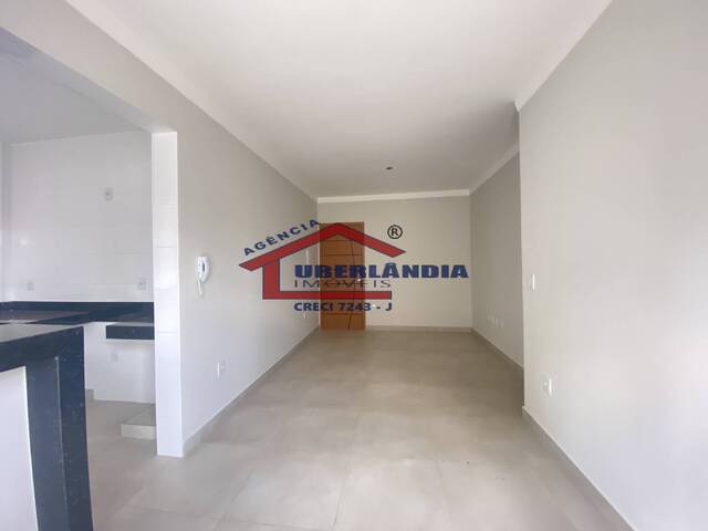 Apartamento para Venda em Uberlândia - 5