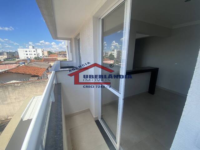 Apartamento para Venda em Uberlândia - 1