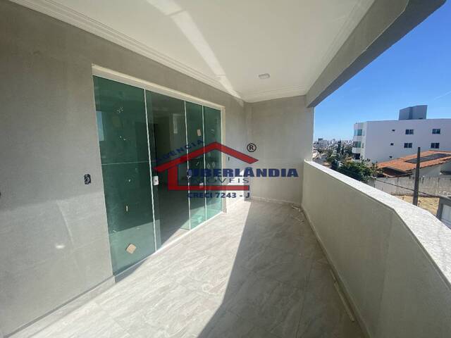 #APTO100GRN - Apartamento para Venda em Uberlândia - MG