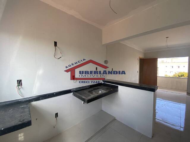 Apartamento para Venda em Uberlândia - 5