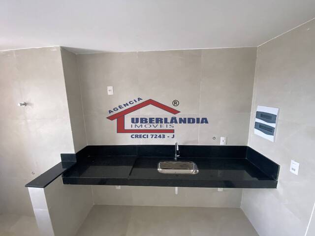 Apartamento para Venda em Uberlândia - 5