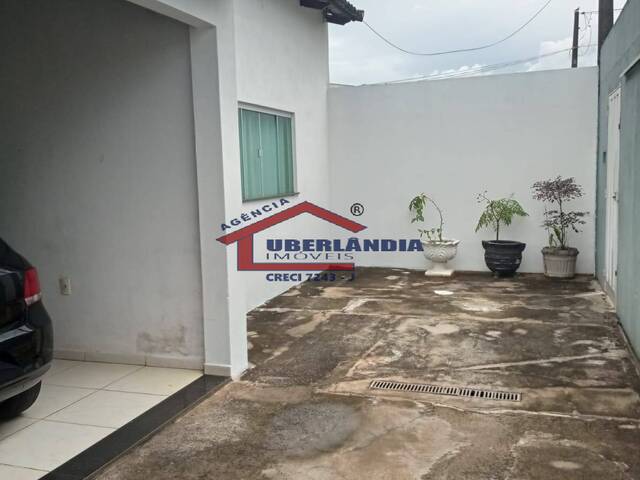 #CAS10LJ - Casa para Venda em Uberlândia - MG - 1