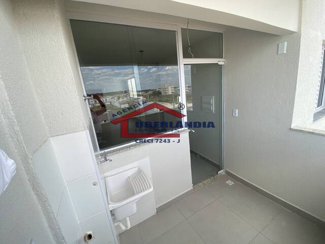 Apartamento para Venda em Uberlândia - 3