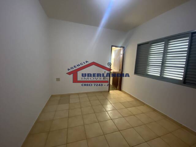 Apartamento para Locação em Uberlândia - 4