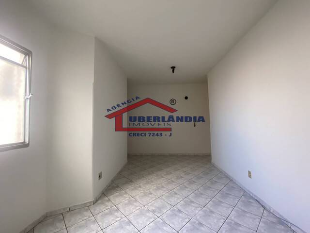 Apartamento para Locação em Uberlândia - 1