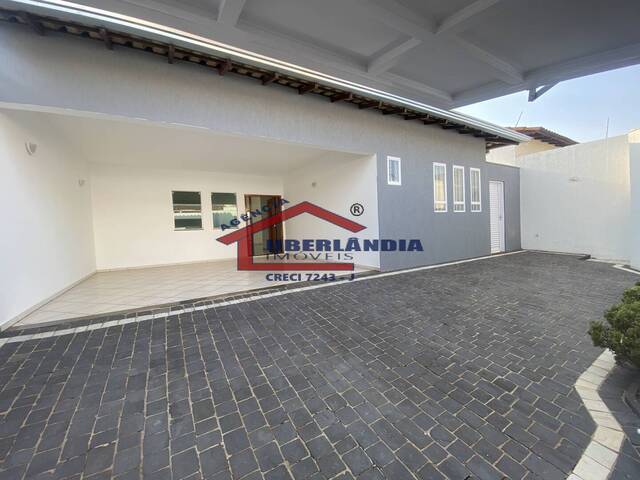 #CAS60SM - Casa para Venda em Uberlândia - MG - 1