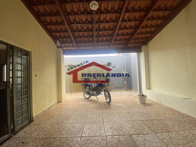 #CAS20JB - Casa para Venda em Uberlândia - MG - 2