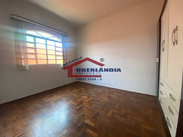 Casa para Locação em Uberlândia - 3