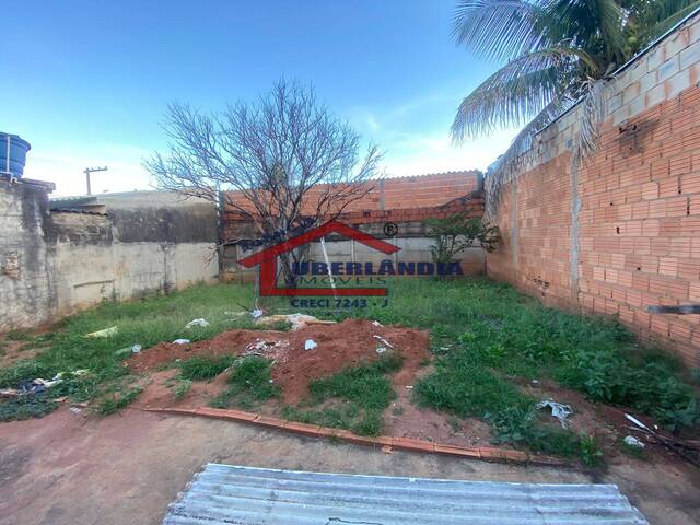 #CAS1LZT - Casa para Venda em Uberlândia - MG - 2