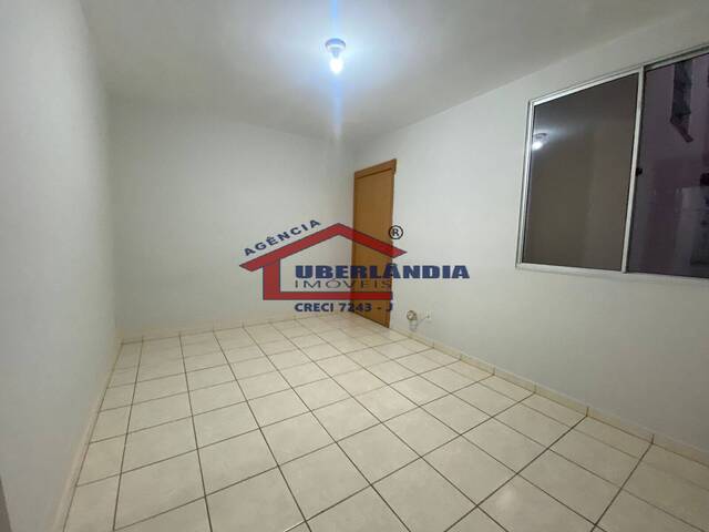 Apartamento para Venda em Uberlândia - 5