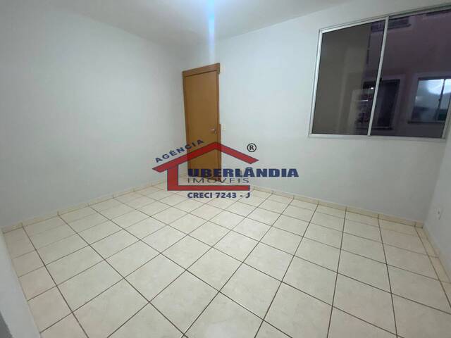 Apartamento para Venda em Uberlândia - 4