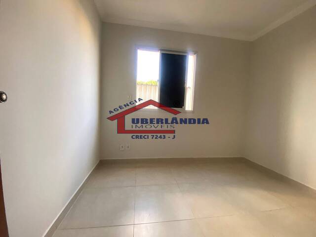 Apartamento para Venda em Uberlândia - 5