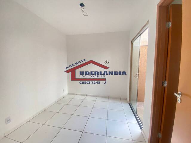 Apartamento para Venda em Uberlândia - 5