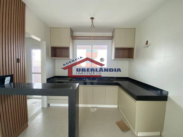 Apartamento para Venda em Uberlândia - 5