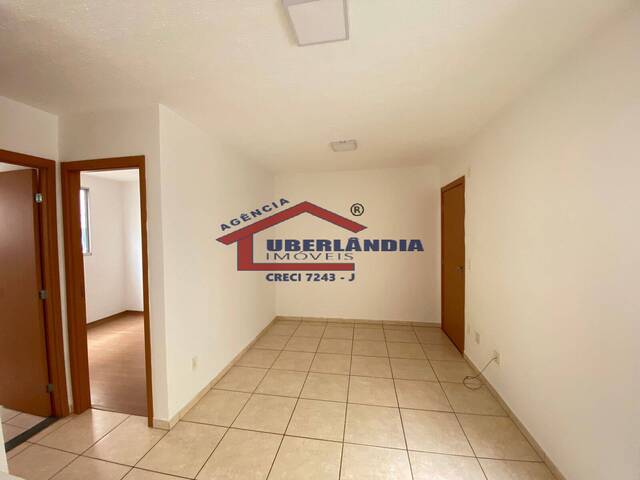 Apartamento para Venda em Uberlândia - 4