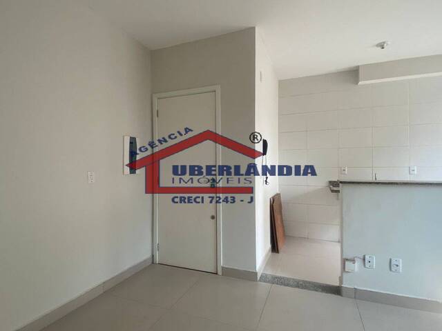 Apartamento para Venda em Uberlândia - 2