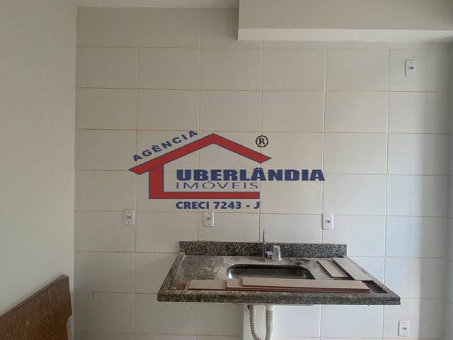 Apartamento para Venda em Uberlândia - 3