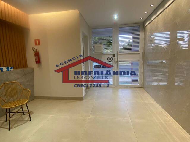 Apartamento para Venda em Uberlândia - 2