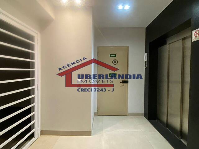 Apartamento para Venda em Uberlândia - 4