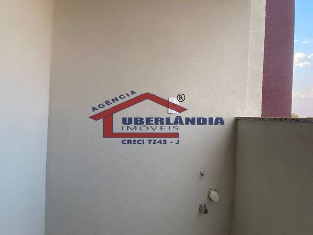 Apartamento para Venda em Uberlândia - 2