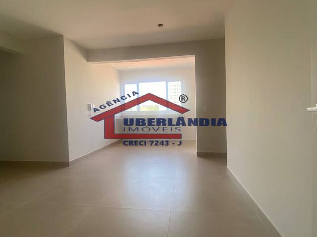 Apartamento para Venda em Uberlândia - 2