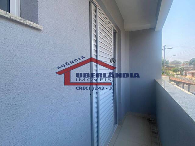 Apartamento para Venda em Uberlândia - 3