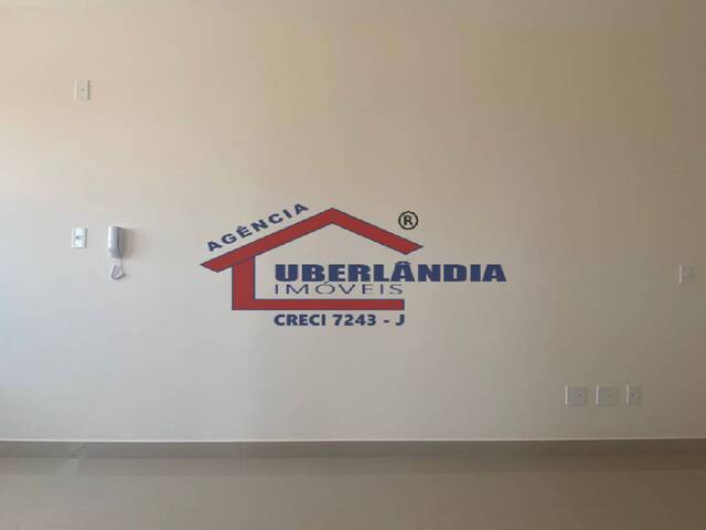 Apartamento para Venda em Uberlândia - 5