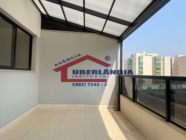 Apartamento para Venda em Uberlândia - 3