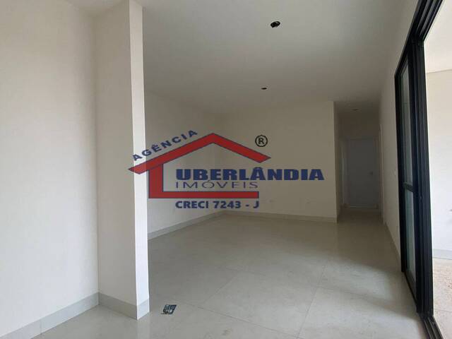 Apartamento para Venda em Uberlândia - 5