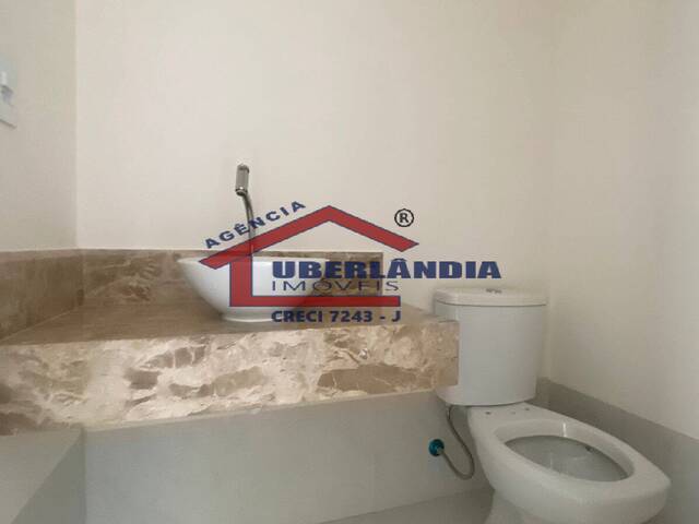 Apartamento para Venda em Uberlândia - 5