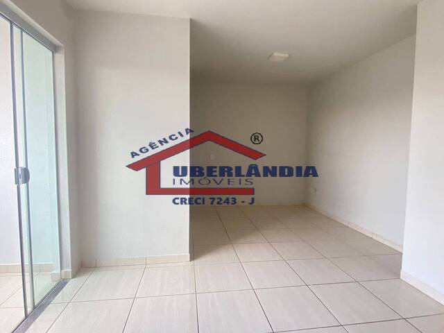 Apartamento para Venda em Uberlândia - 3